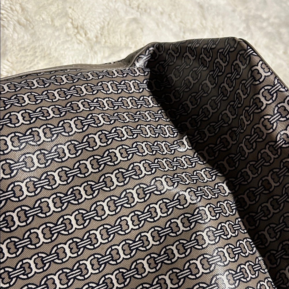 Tory Burch Patterned Beige and Black Tote - Picture 12 of 12